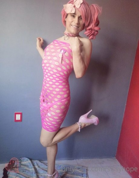 sissyhope 裸モデル 写真