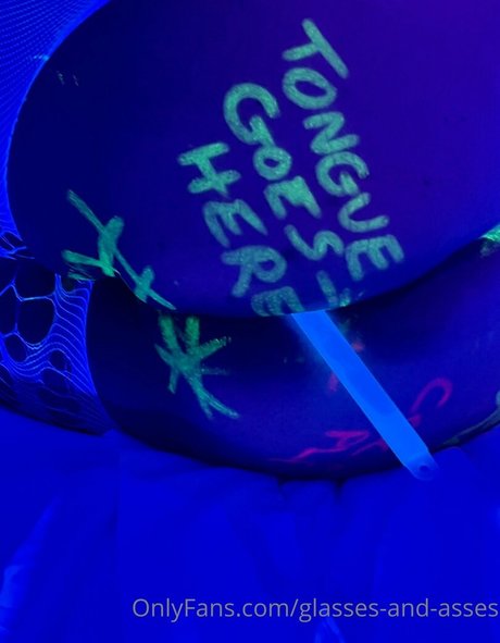 ヌード妻オンリーファンズ 可愛い 写真