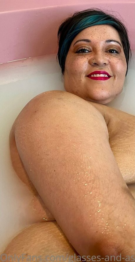 大きなプッシー唇オンリーファンズ アートxxx 写真