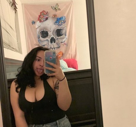 curvygirlynat ポルノモデル 画像