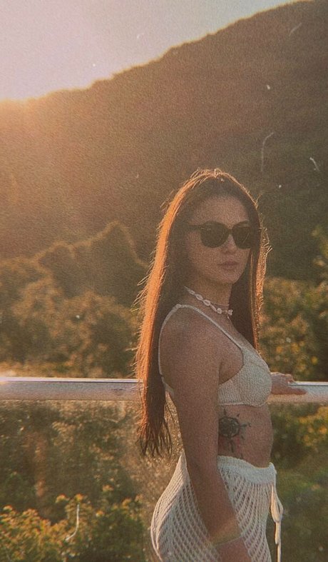 巨乳オナニーオンリーファンズ アダルト無料 写真