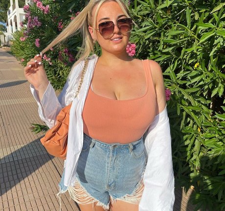 レズビアン誘惑オンリーファンズ アート裸 写真