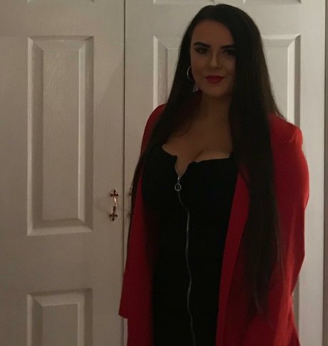 Kirsty Brittain ポルノスター トップ 写真