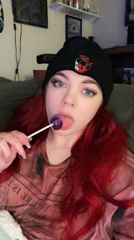 candyredxx 裸モデル 写真