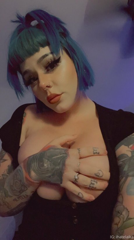 スキニーモデルオンリーファンズ 美しい 写真