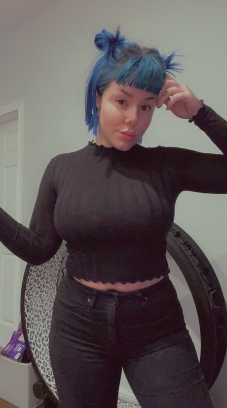 スキニーモデルオンリーファンズ ホットポルノ 画像