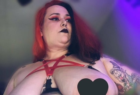 fatmilkymommafree 美しいモデル 写真