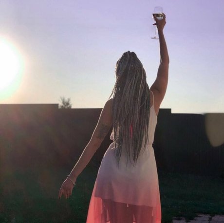 中出しプリンセスオンリーファンズ 美しいxxx 写真