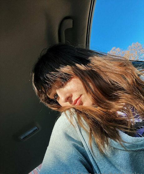 henniesky ヌードスター 写真