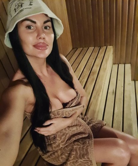 Thibisova 最高の女優 写真