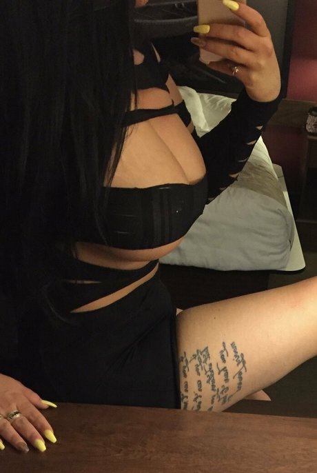 amandadivine 無料モデル 写真