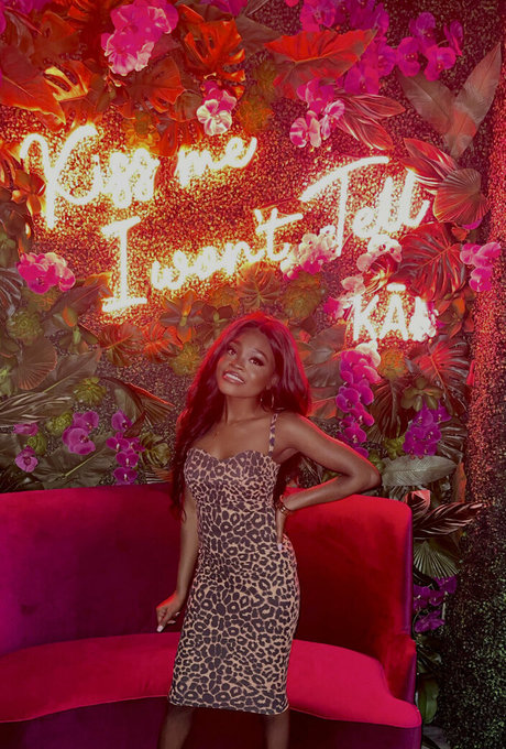 ニューハーフの乗馬オンリーファンズ 限定 写真