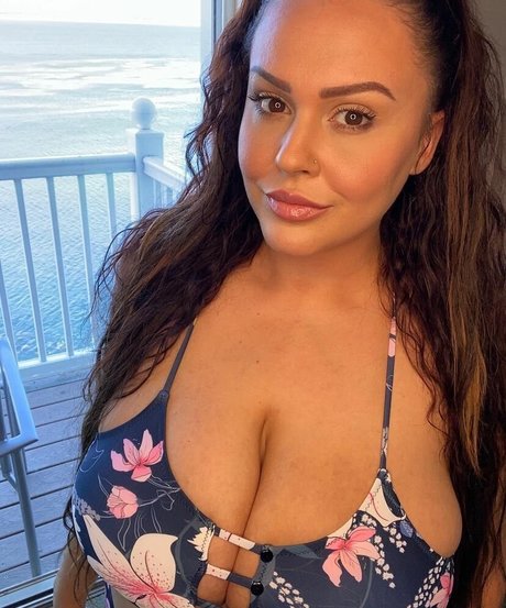 Gia Blaze セクシーなポルノスター 画像