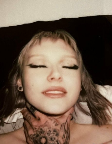 ワックスオンリーファン 無料ポルノ 写真