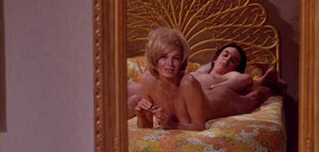 Angie Dickinson アートモデル 写真