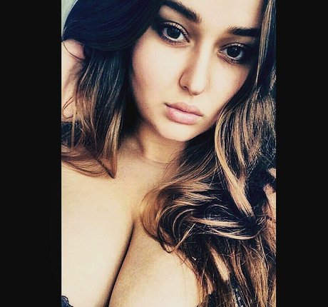 POV 熟女 オンリーファンズ えろた ギャラリー