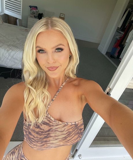 ellaredmond ポルノスター アーカイブ