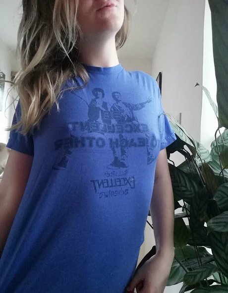 pantieprincess23 スター ヌード 写真