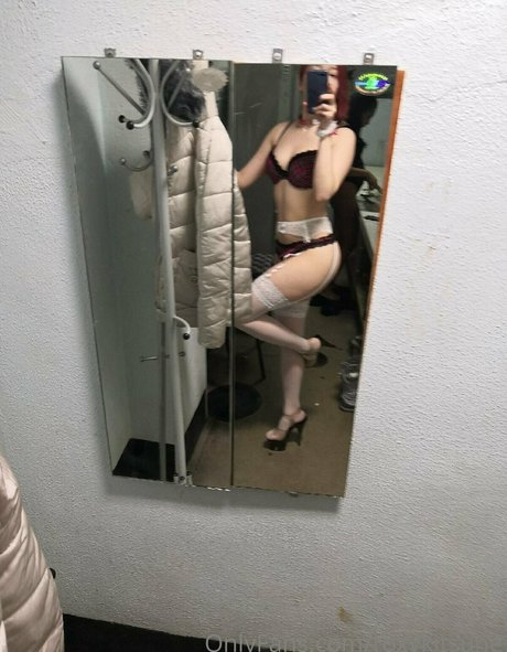 roxykitsune ポルノ女優 画像