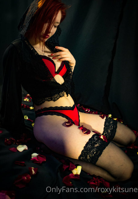 roxykitsune セックススター 写真