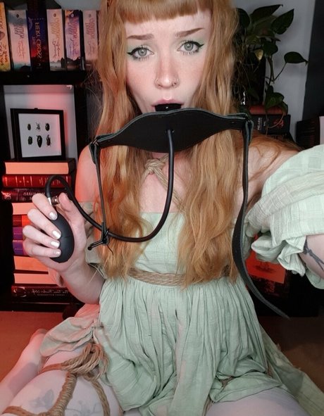 katietieskitty 裸の女優 写真