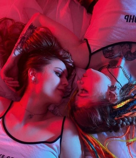 LittlePolly102 ポルノ女優 写真