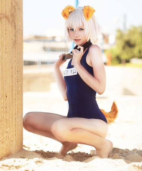 Michal Cosplay ポルノモデル 画像