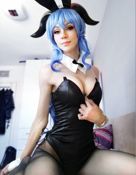 巨尻熟女オンリーファンズ トップ 画像