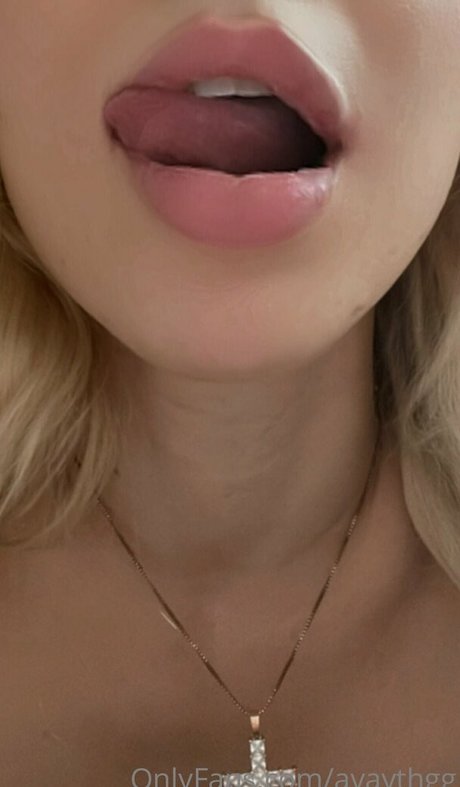 曲線美の女の子オンリーファンズ HD 写真