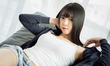 pikiichu 最高のポルノスター 写真