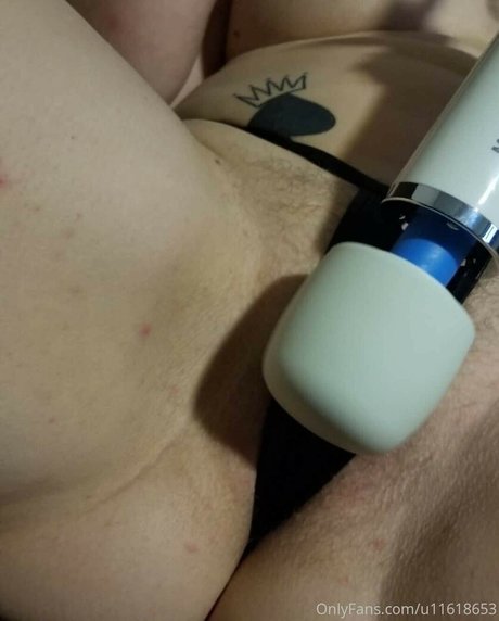 レズビアンマッサージオンリーファンズ セクシーヌード ギャラリー