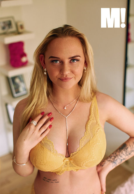 Rebekka Kaaris セクシーなスター 画像