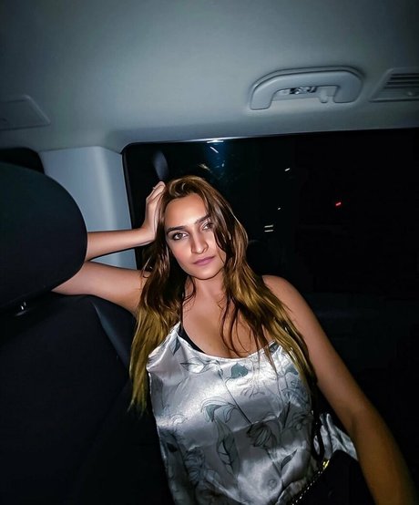 Sonali Malhotra ポルノスター 可愛い 画像