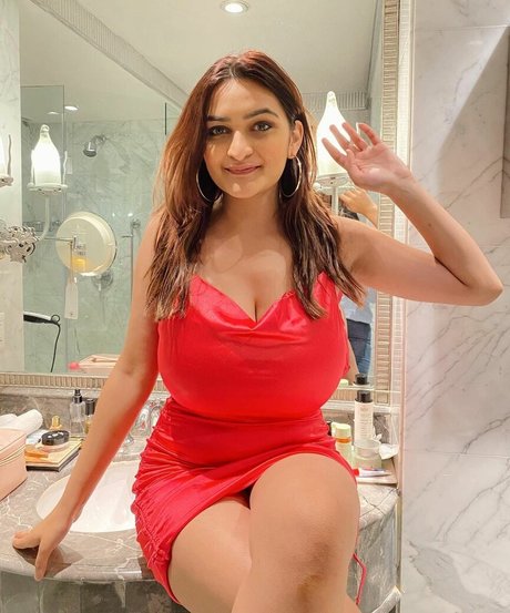 Sonali Malhotra セクシー女優 画像