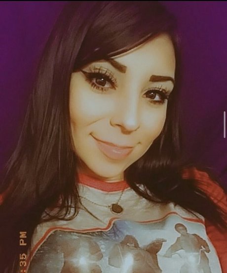 小柄な足オンリーファンズ セクシー裸 写真