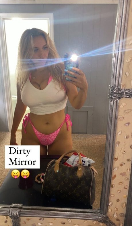 ぽっちゃりブロンドのオンリーファンズ 裸 ギャラリー