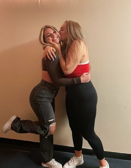 Angelina C セックスモデル 写真