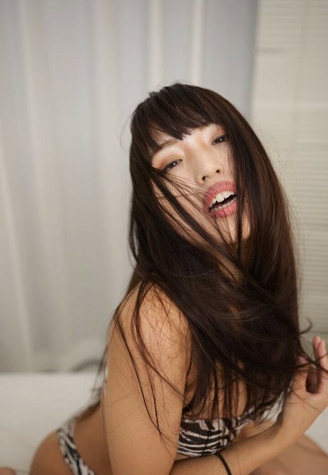 ベビーシッターオンリーファンズ 裸 写真