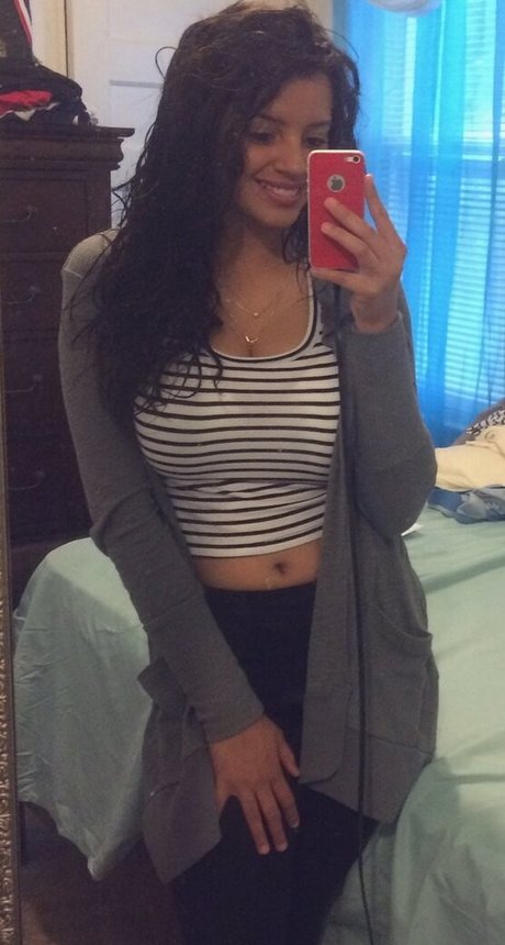 Leslie Sanchez アートモデル 画像