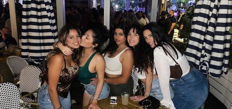 Leslie Sanchez 美しいモデル 写真