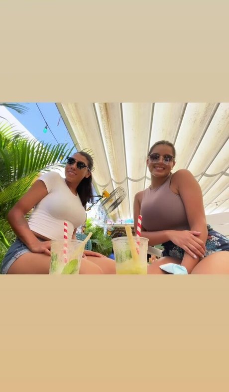 Leslie Sanchez xxx女優 ギャラリー