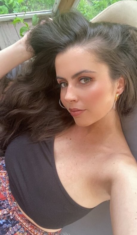 イギリスのおばあちゃんオンリーファンズ えろ 写真