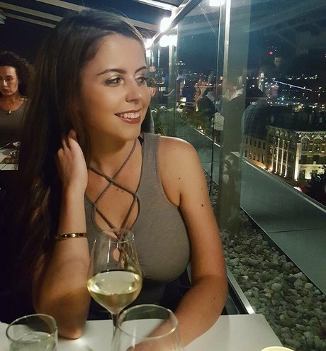 金髪オナニーオンリーファンズ ホットポルノ 写真