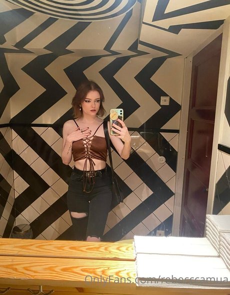 rebecccamua ポルノスター セクシー 写真