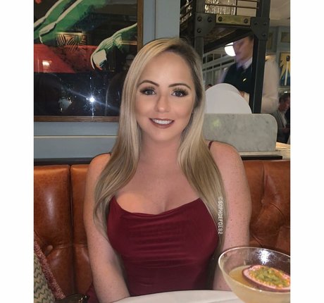 Sophie Defoe 可愛いモデル 画像