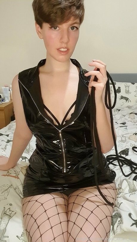 alyxis kitten free アートモデル 画像