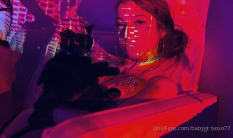 babygirlxoxo77 ポルノ女優 写真