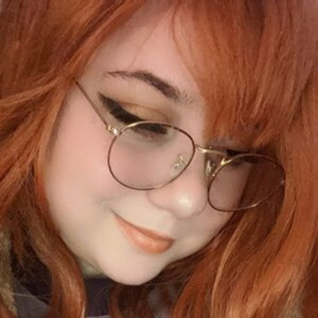 超デブおばあちゃんオンリーファンズ エロチック 写真