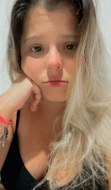 黒い肌のオンリーファンズ 無料セクシー 写真