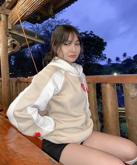 ぽっちゃりカップルオンリーファンズ セクシーヌード ギャラリー